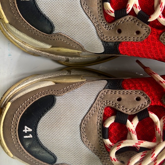 Balenciaga sneakers - Picture 2 of 3